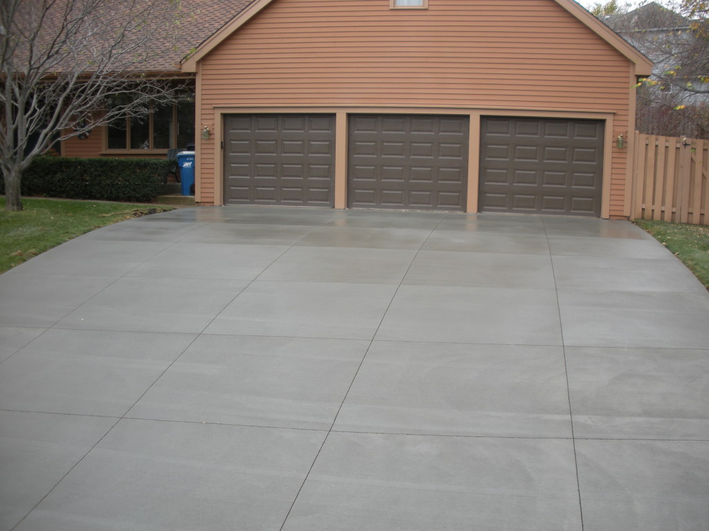 Burnsville, MN Concrete Driveway